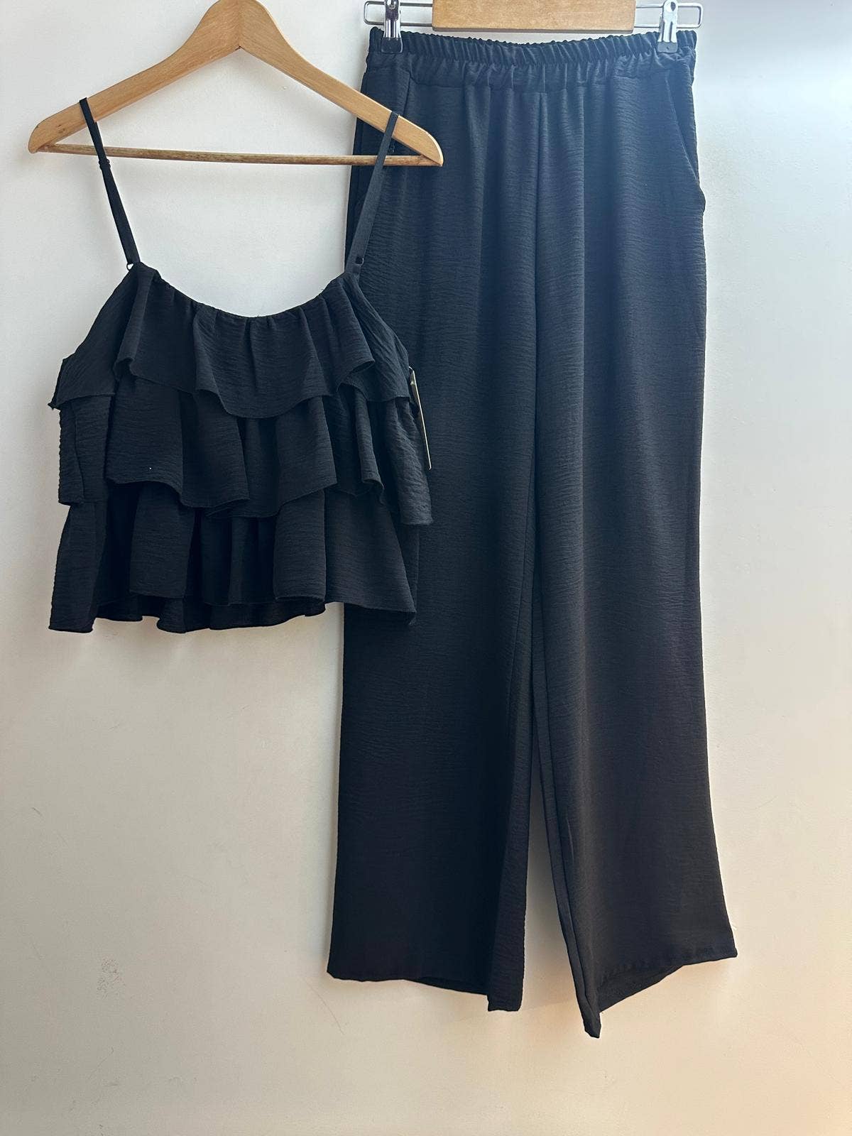 Ensemble uni haut et pantalon: Noir / Taille unique