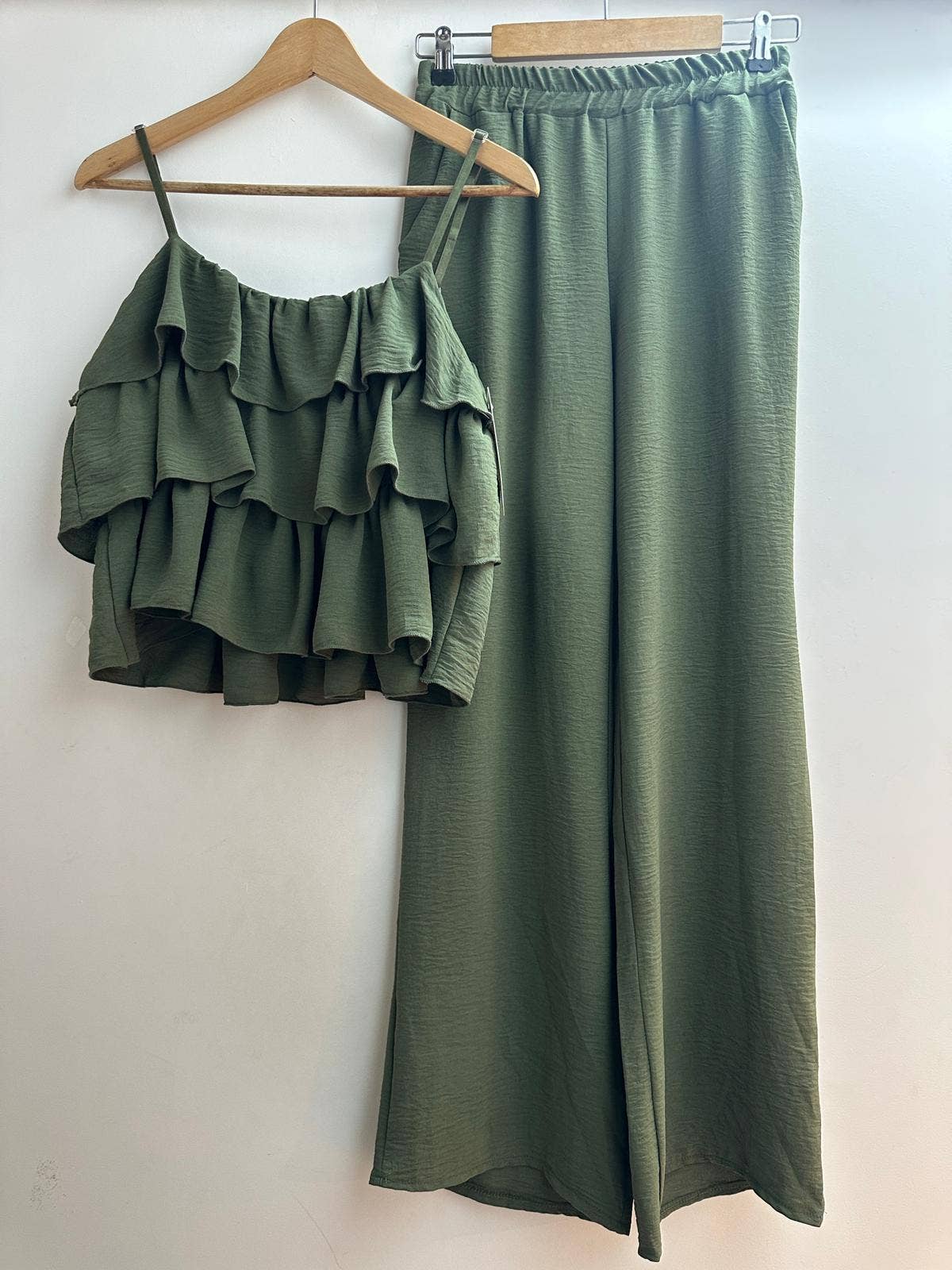 Ensemble uni haut et pantalon: Noir / Taille unique