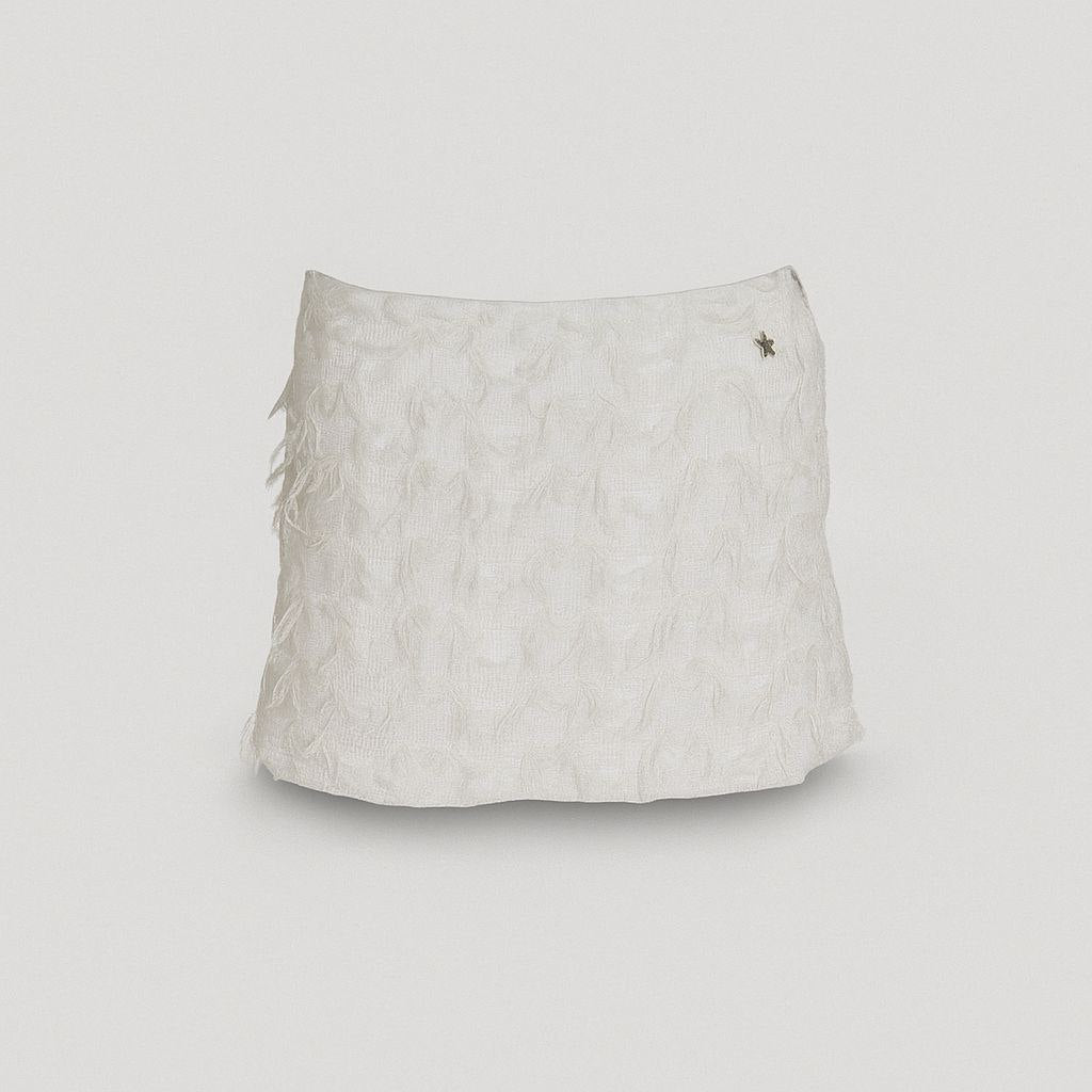 Jupe courte en dentelle blanche